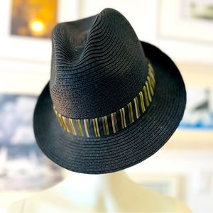 New never worn summer fedora style hat black